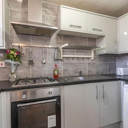 Spacious Flat In West Midlands 버밍엄 외부 사진