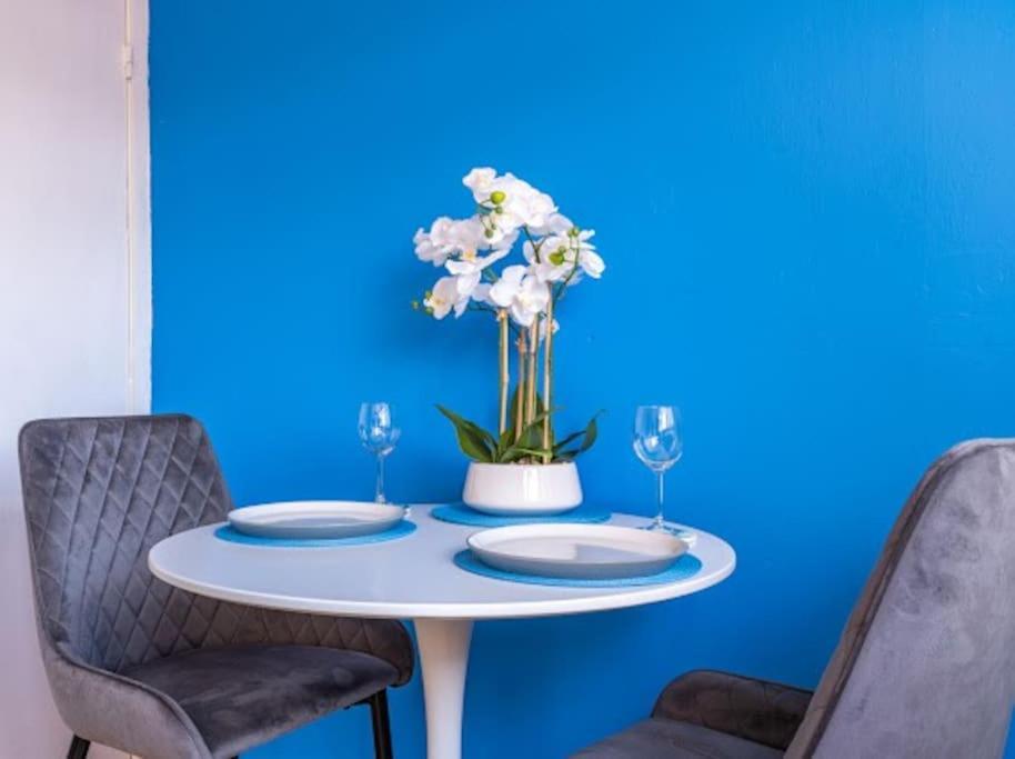 Spacious Flat In West Midlands 버밍엄 외부 사진