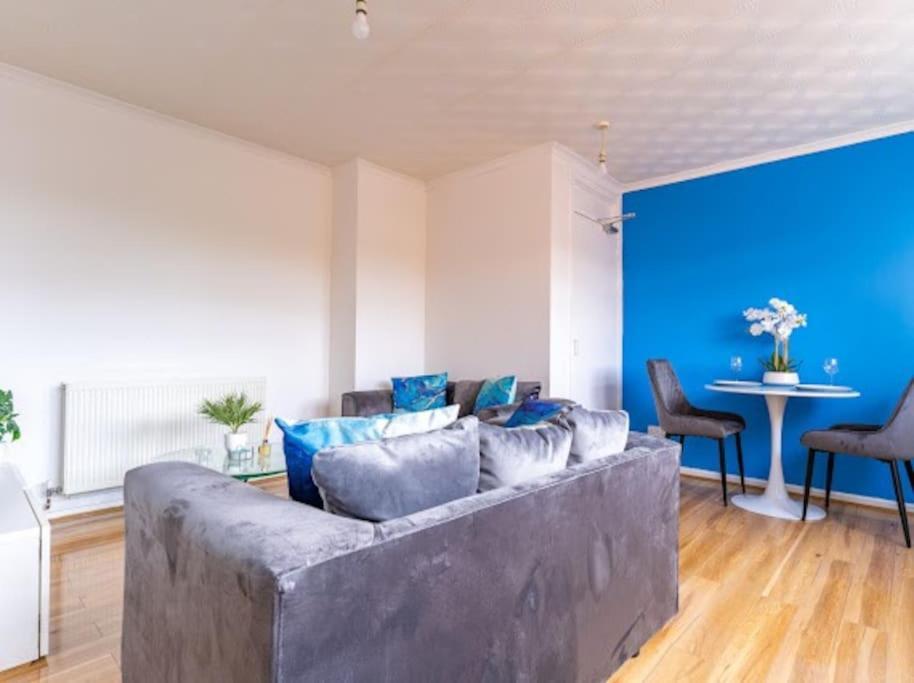 Spacious Flat In West Midlands 버밍엄 외부 사진